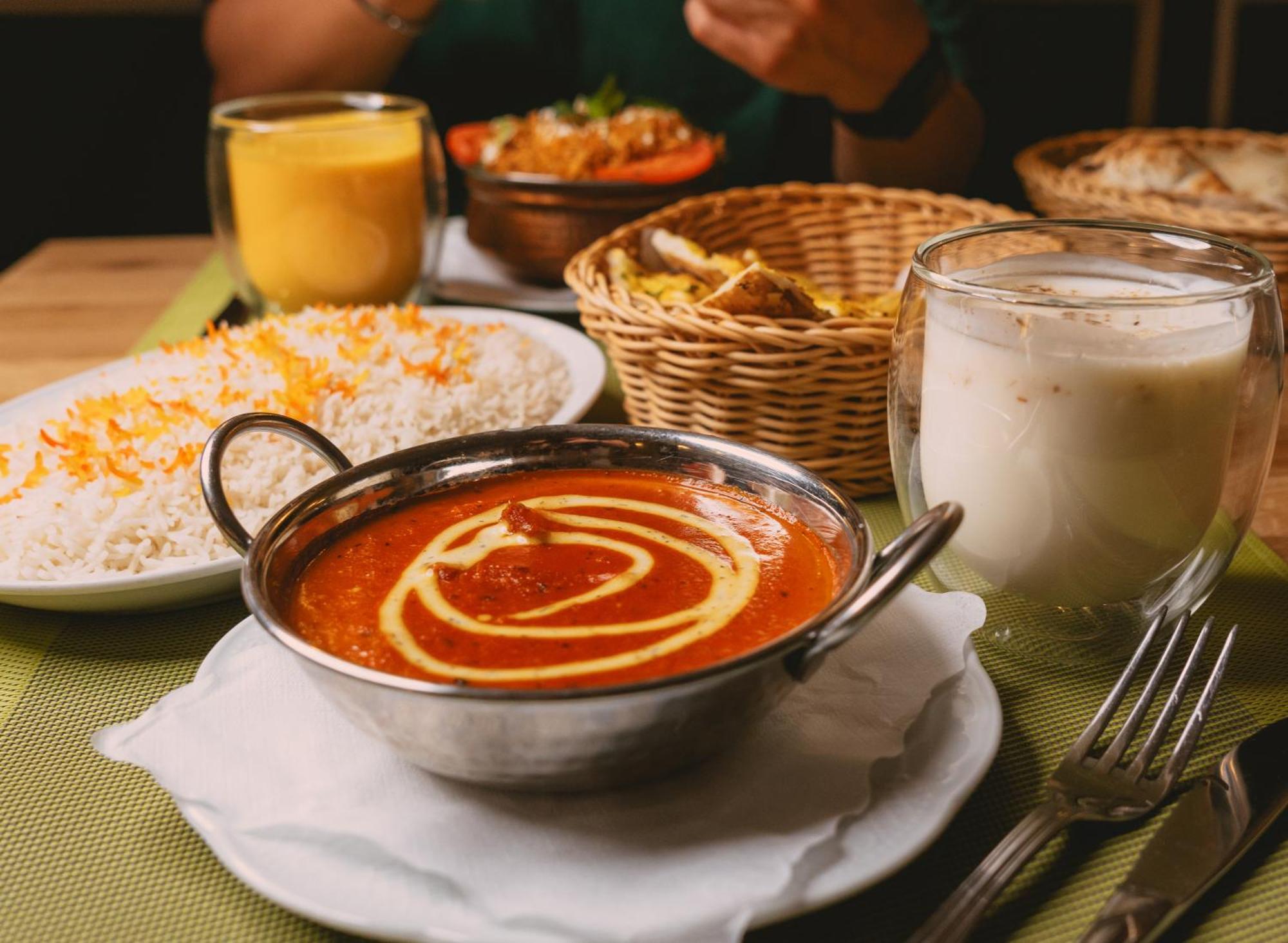Hotel Restaurant Taverna Eching  Екстериор снимка