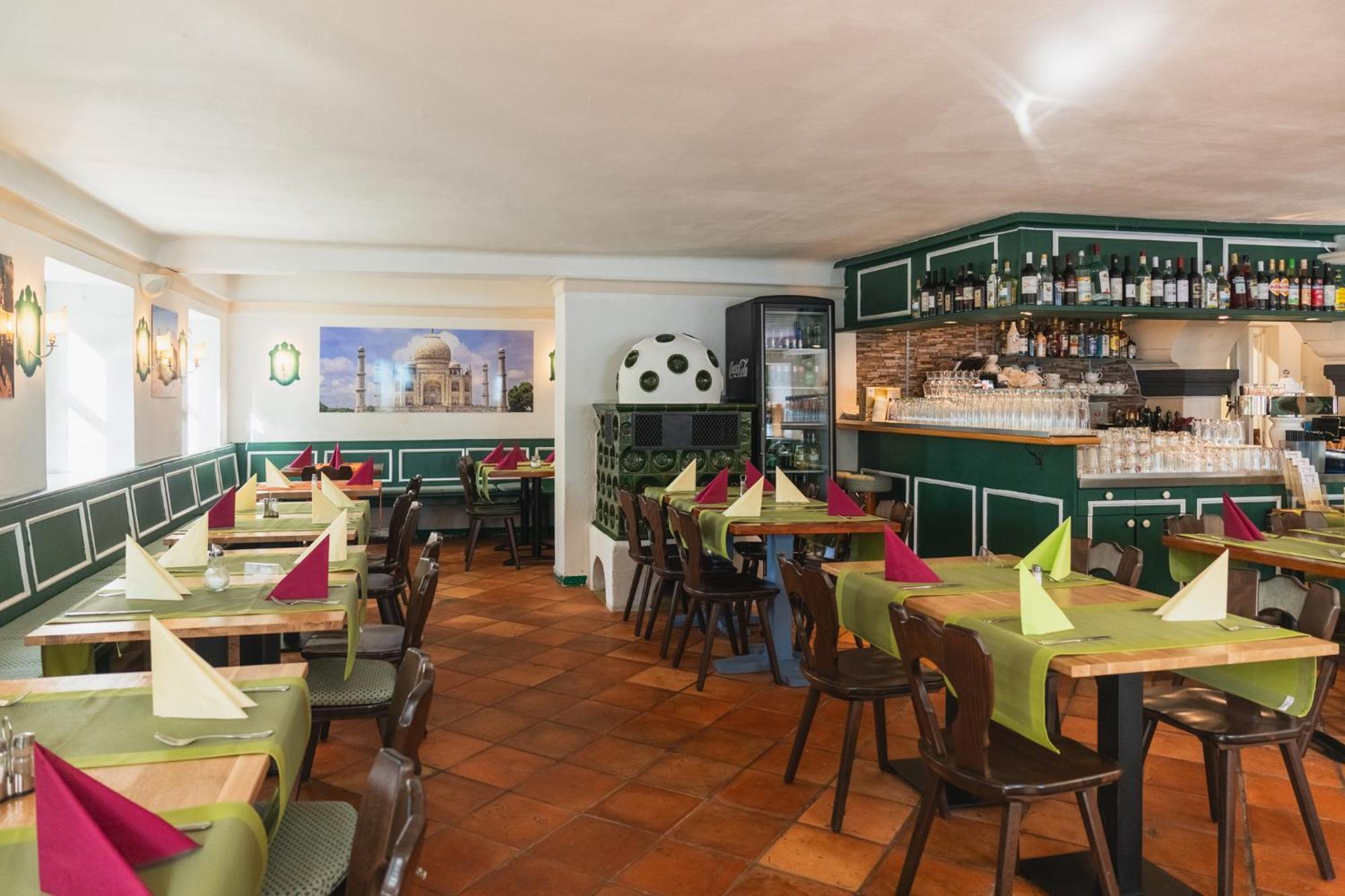 Hotel Restaurant Taverna Eching  Екстериор снимка